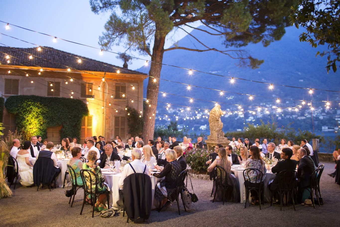 Destination Wedding Photographer Lake Como,Villa Pizzo Lombardia