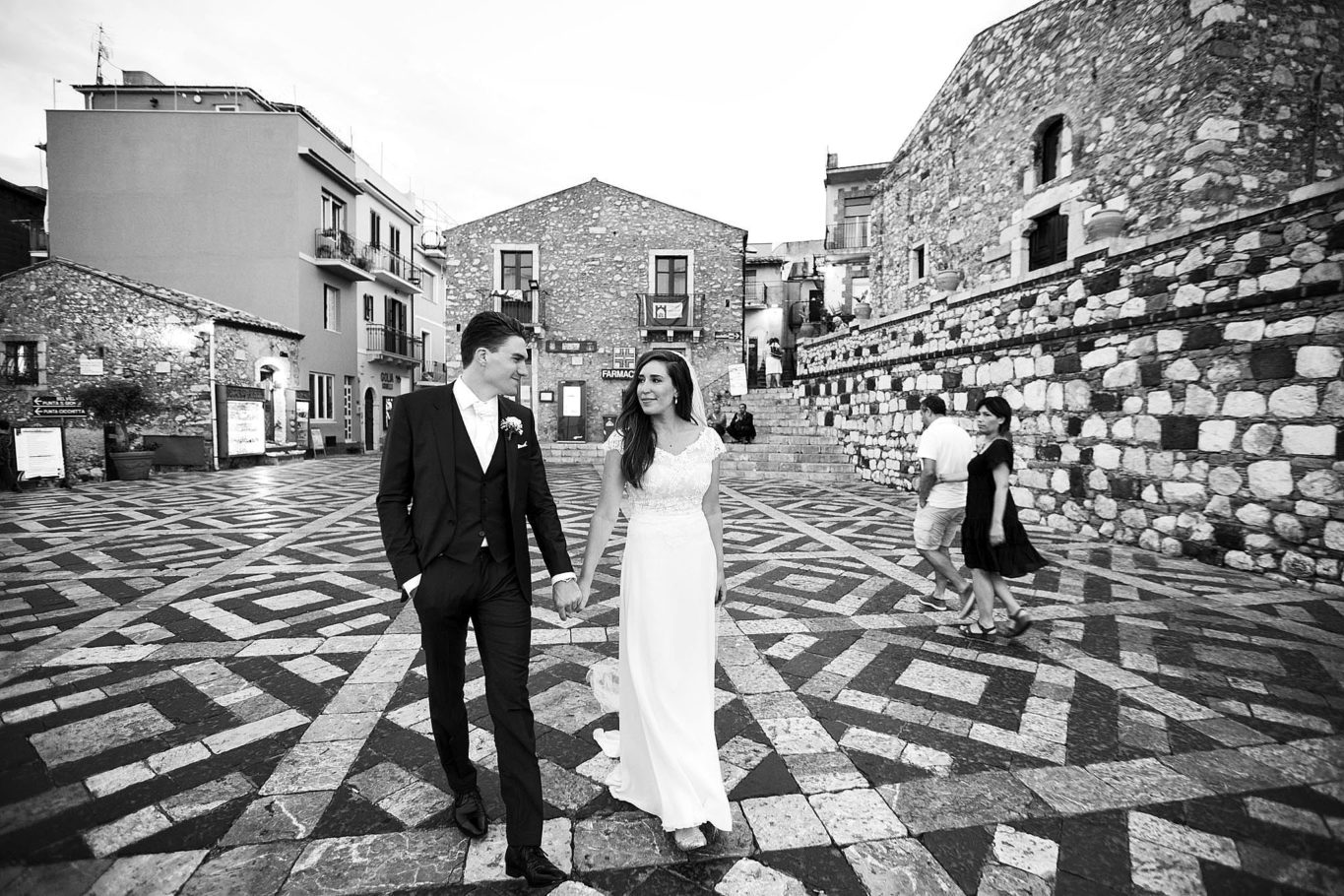 Wedding Photographer Taormina Castelmola, Sicily