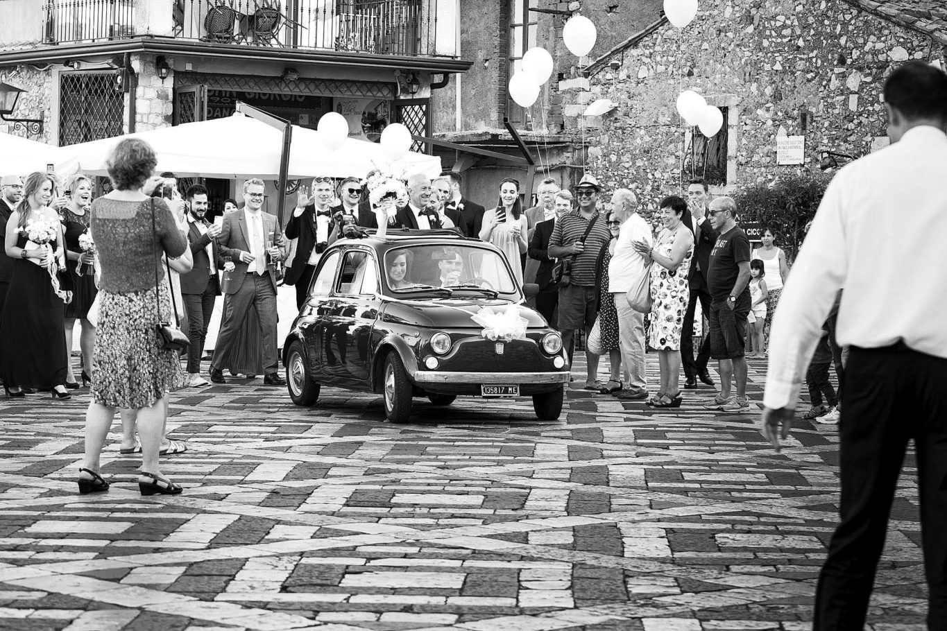 Wedding Photographer Taormina Castelmola, Sicily